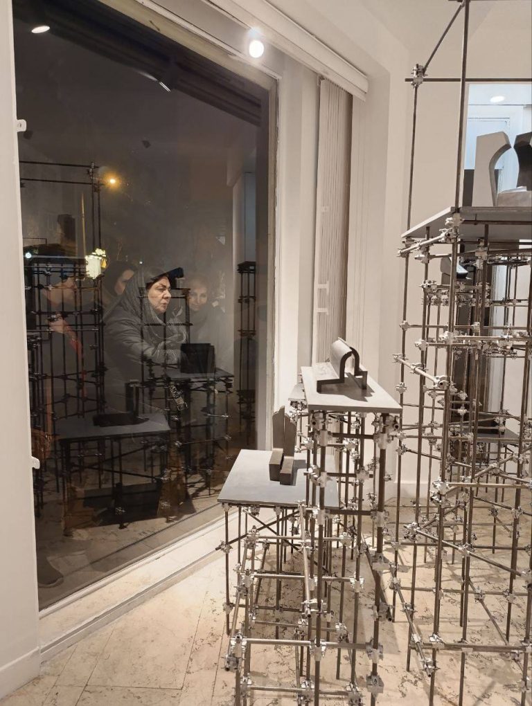 Ali khataei ilkhchi - nothing chest - installation views